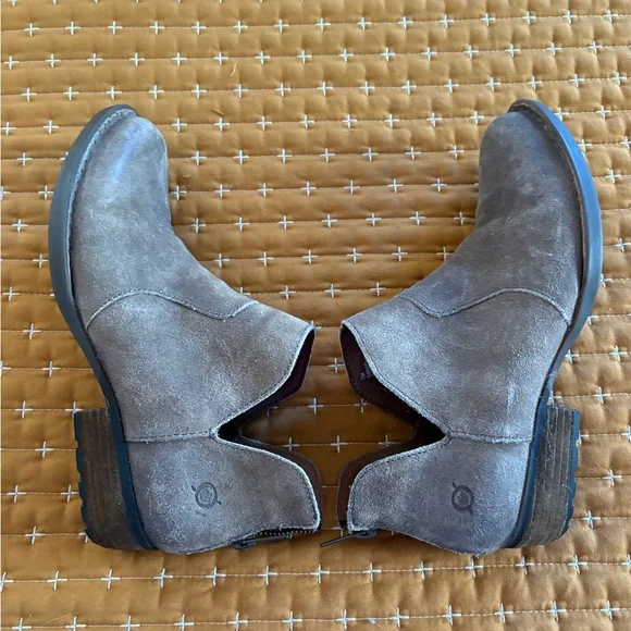 Born Men's Gray Leather Boots - Picture 5 of 5